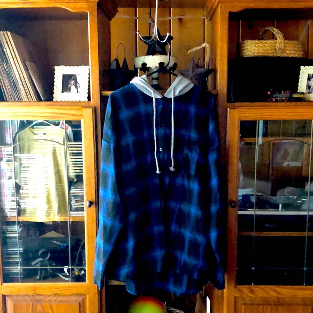 Hooded flannel shirt